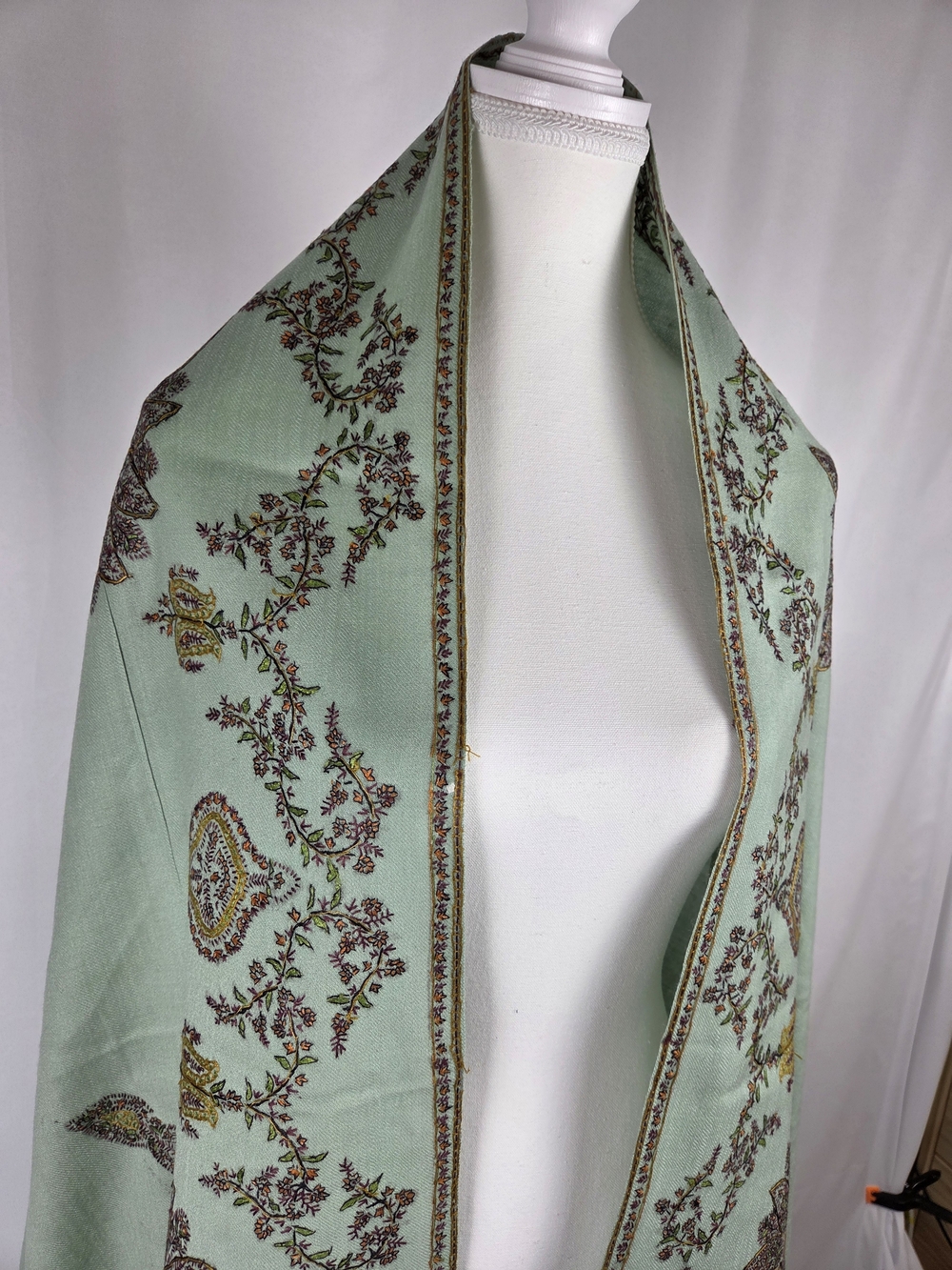 Kashmiri Sozni Hand-Embroidered Pashmina Shawl – Sage Green Floral Wrap - Picture 3 of 11